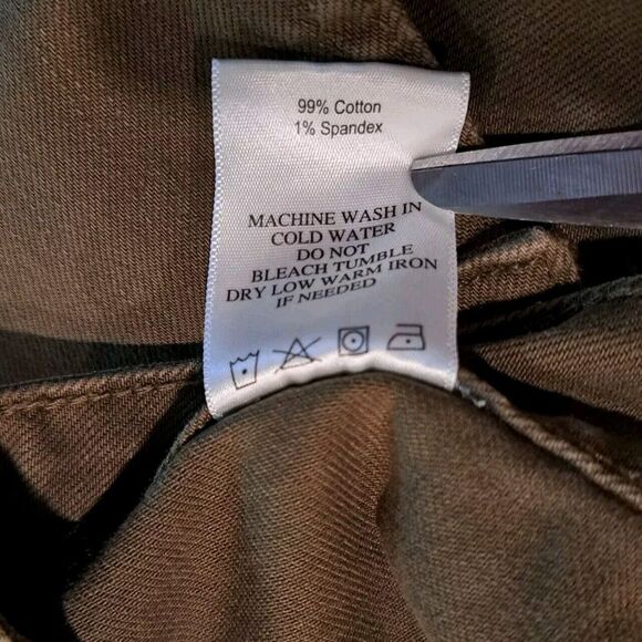 Just USA Henderson Dark Olive Cargo Skirt Cotton Spandex Los Angeles Sz LP, NWT - Picture 8 of 8